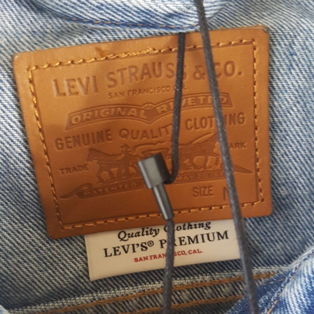 Levi's Dad trucker jean jacket Multiple sizes. NWT - Picture 7 of 8